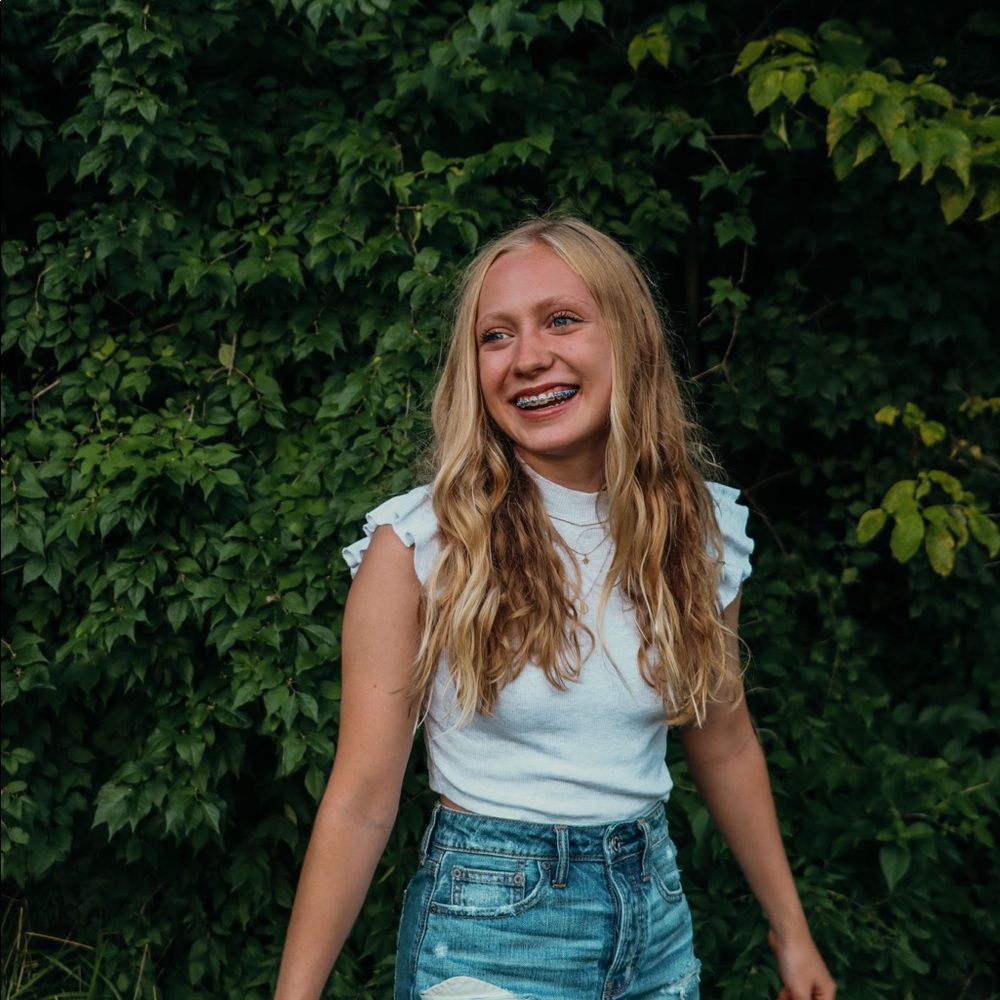 Meet your Posher, Olivia